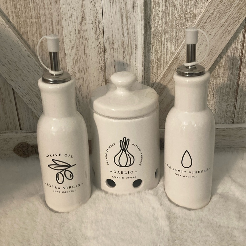 Target BP Ceramic Garlic Keeper and Ceramic Oil & Vinegar